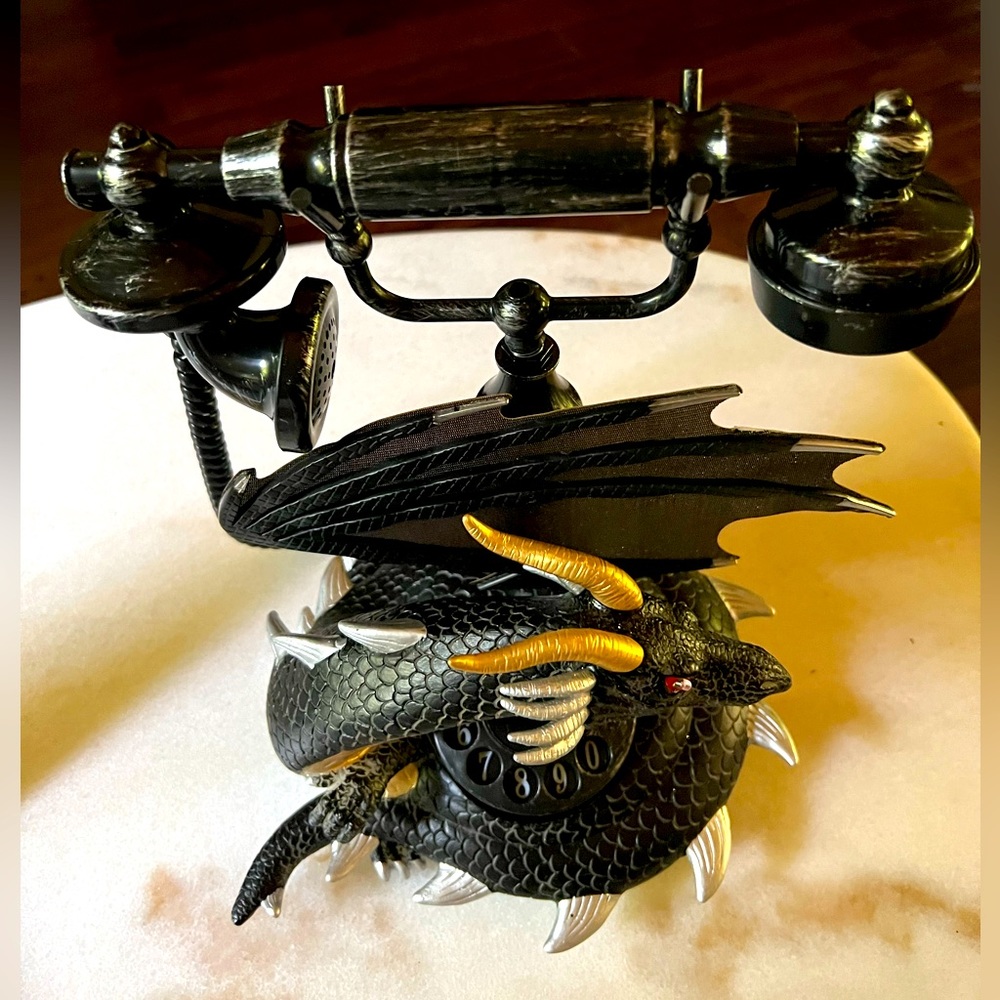 Halloween Decor Dragon Old Fashioned Telephone